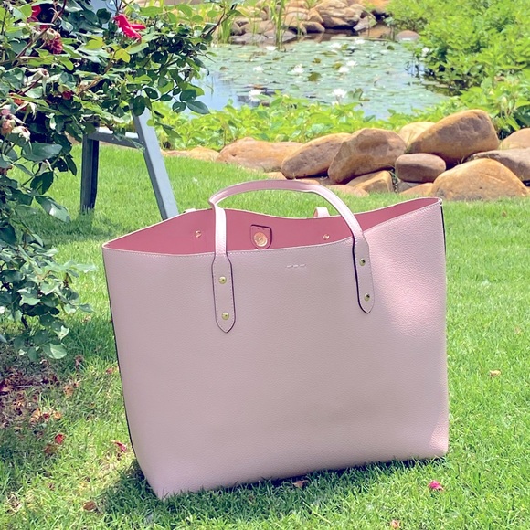 Baby Pink Coach Tote!💕 - Picture 6 of 10